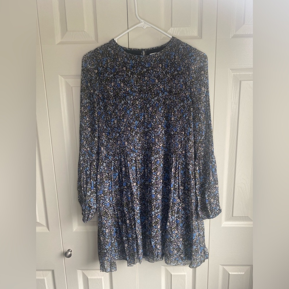 New Aritzia Wilfred Daydreamer Pleated chiffon mini dress - Black/Buoy Blue - Picture 2 of 9